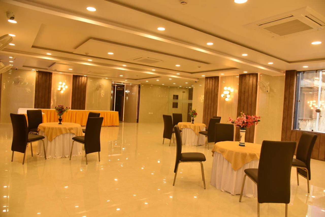 Nexus L In Charbagh 4*