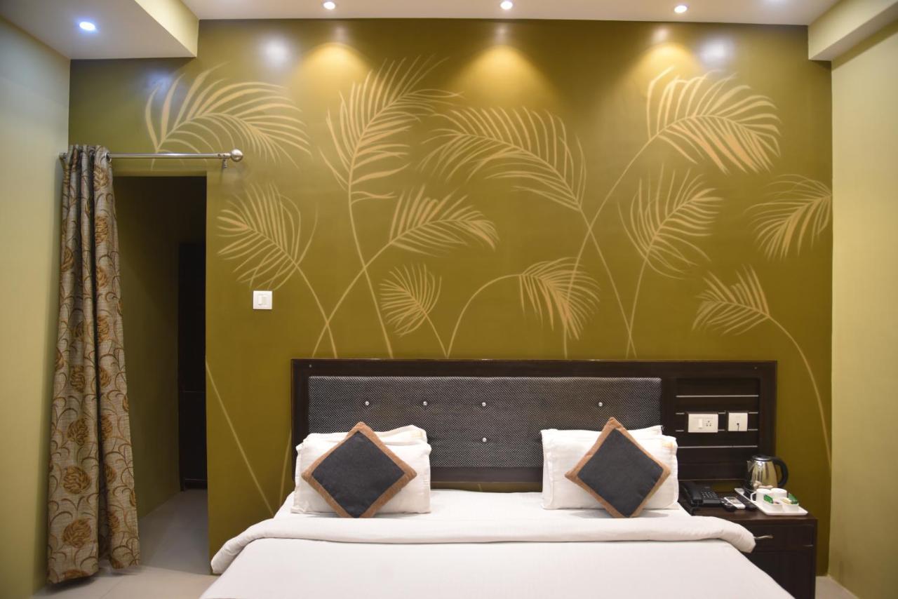 Nexus L In Charbagh Hotel Lucknow