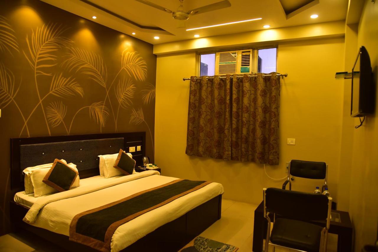 Nexus L In Charbagh Hotel