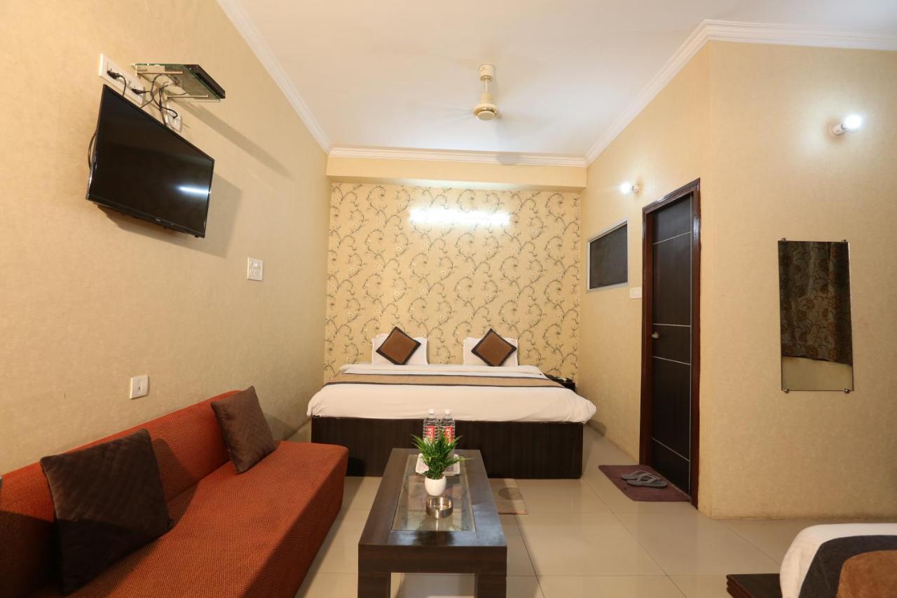Nexus L In Charbagh Hotel 4*