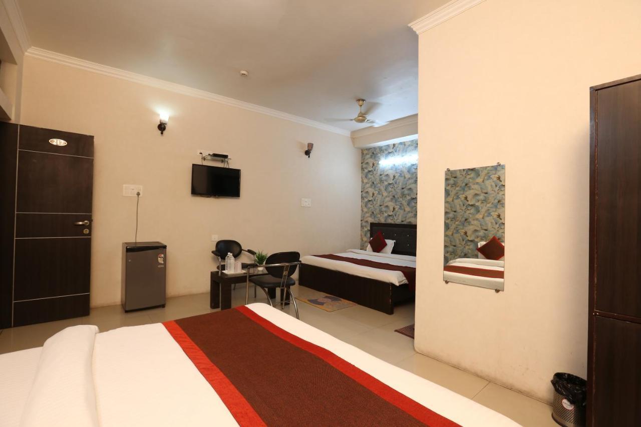 Nexus L In Charbagh Hotel 4*