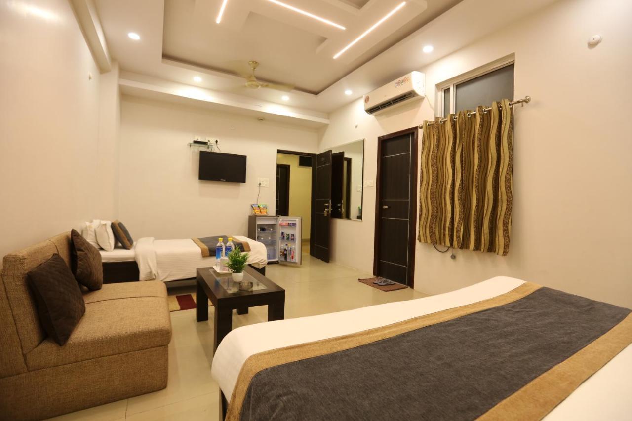 Hotel Nexus L In Charbagh 4*