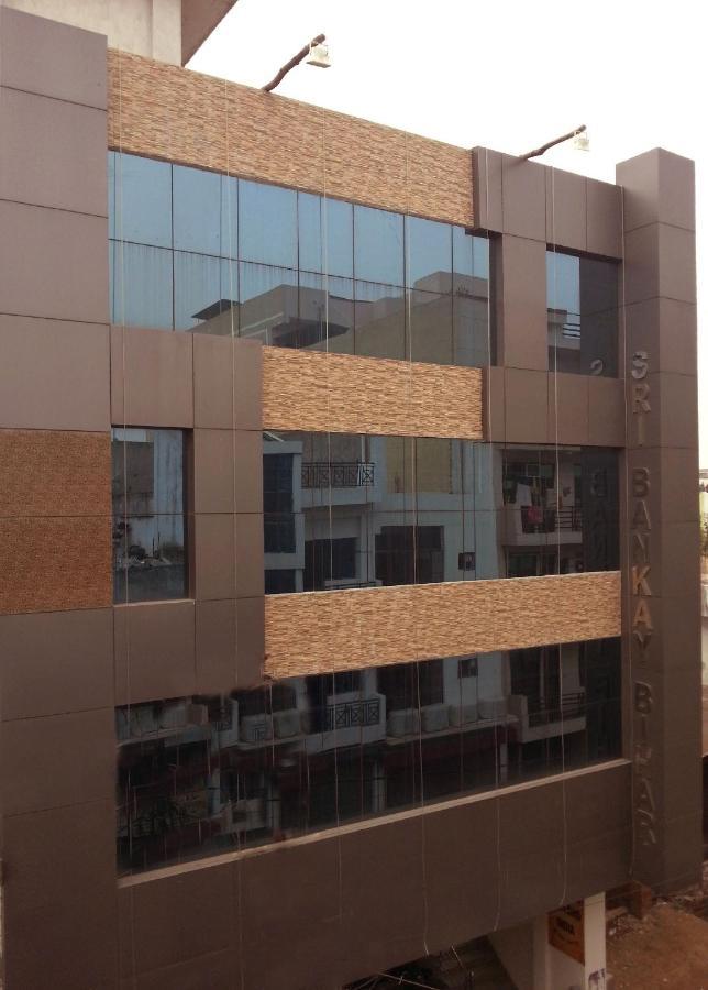 Hotel Nexus L In Charbagh 4*