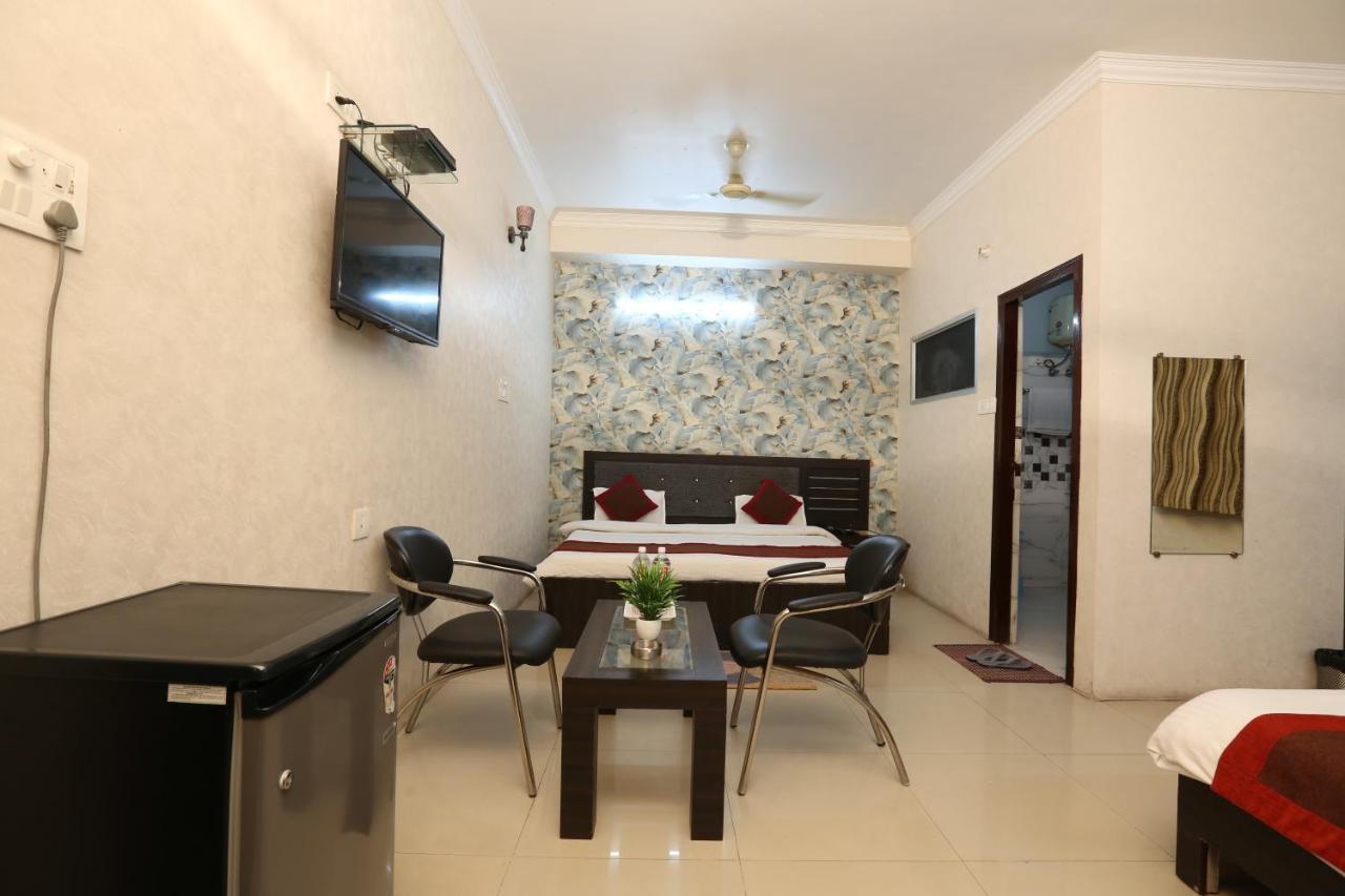 Hotel Nexus L In Charbagh Lucknow
