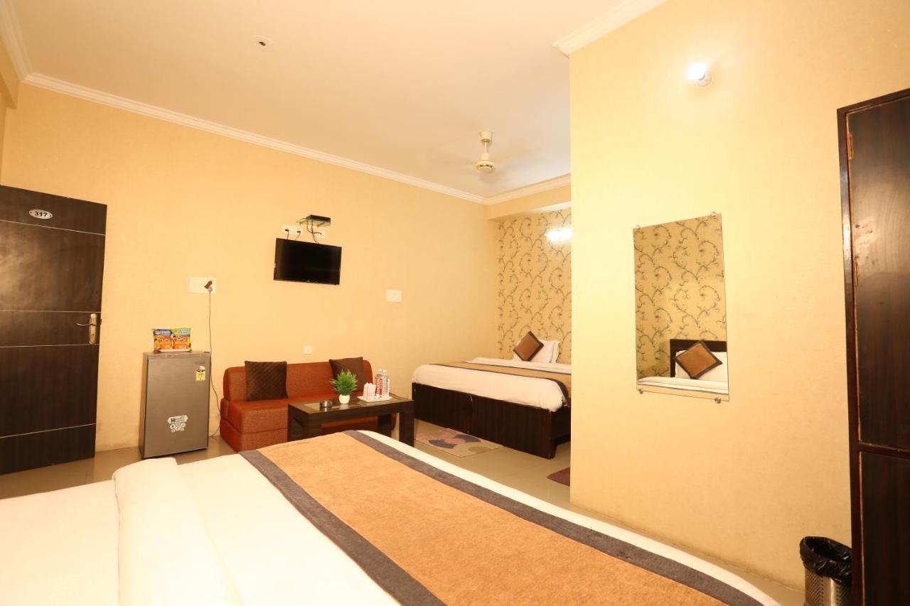 Nexus L In Charbagh 4*
