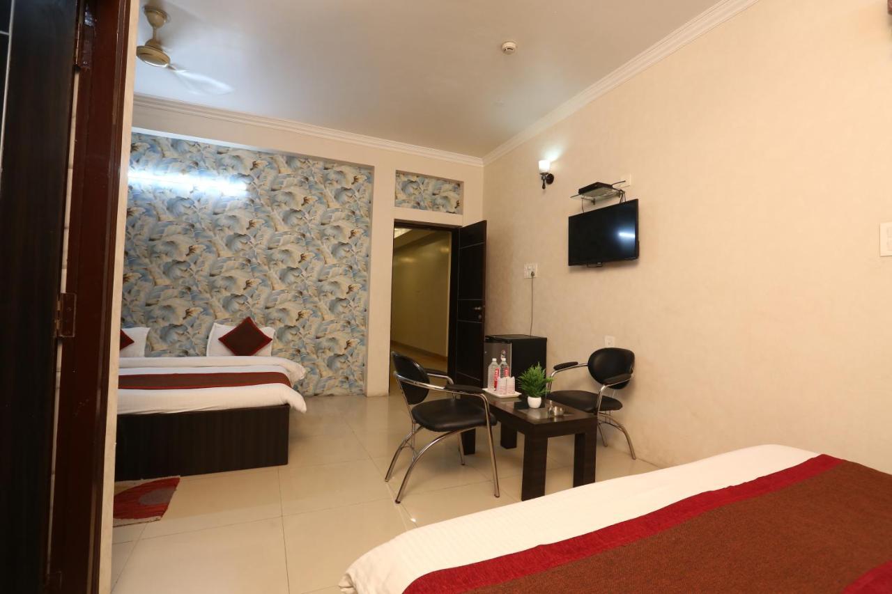 Nexus L In Charbagh 4*