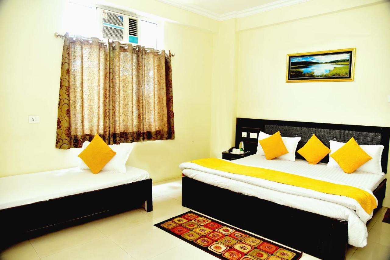 Hotel Nexus L In Charbagh 4*